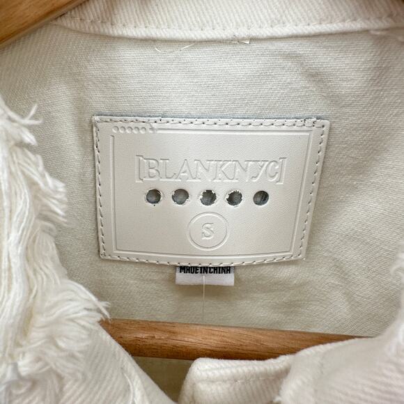 BLANKNYC NWT Evereve Lightbox White Distressed Denim Jacket // S - Picture 8 of 13